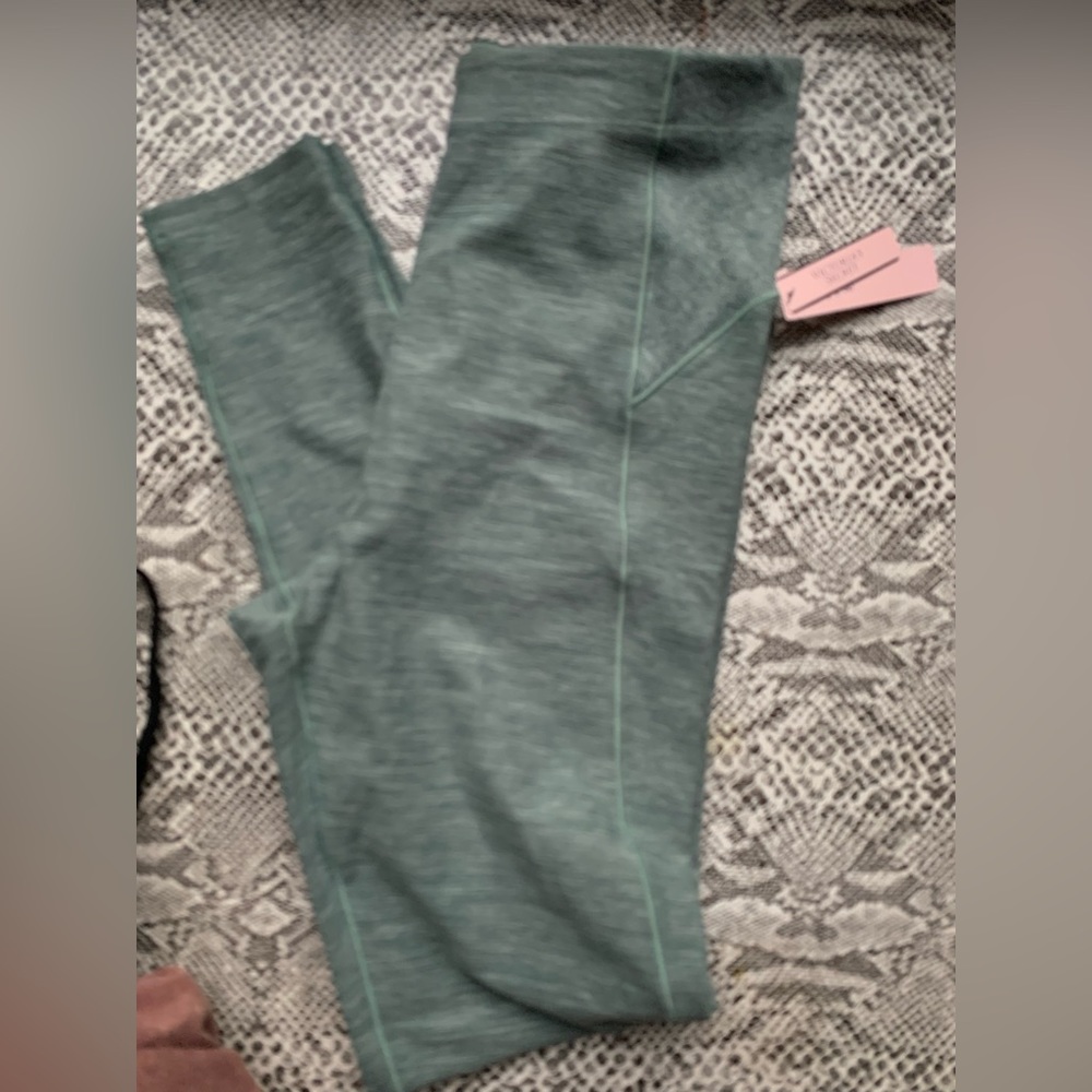 VS Victoria’s Secret PINK Yoga Sport Stretch Soft Mint Olive Legging, S, BNWT